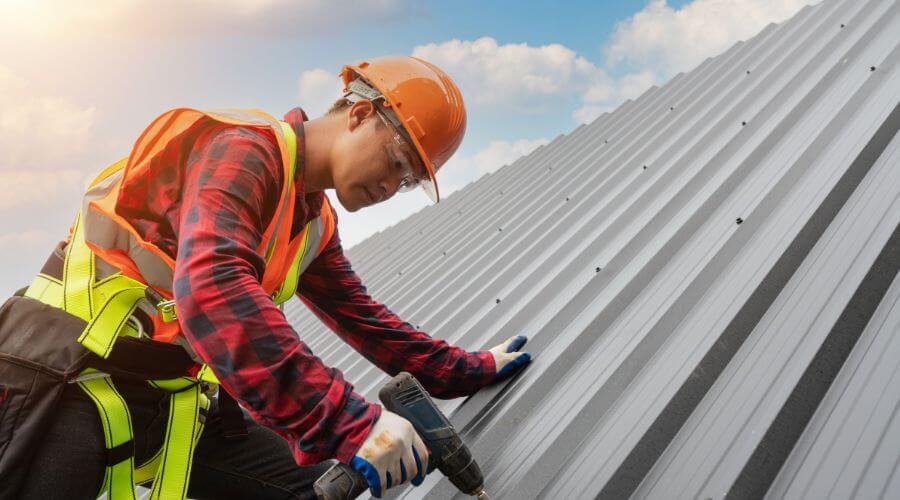 Professional Emergency Roof Repairs services in Hamburg, MI